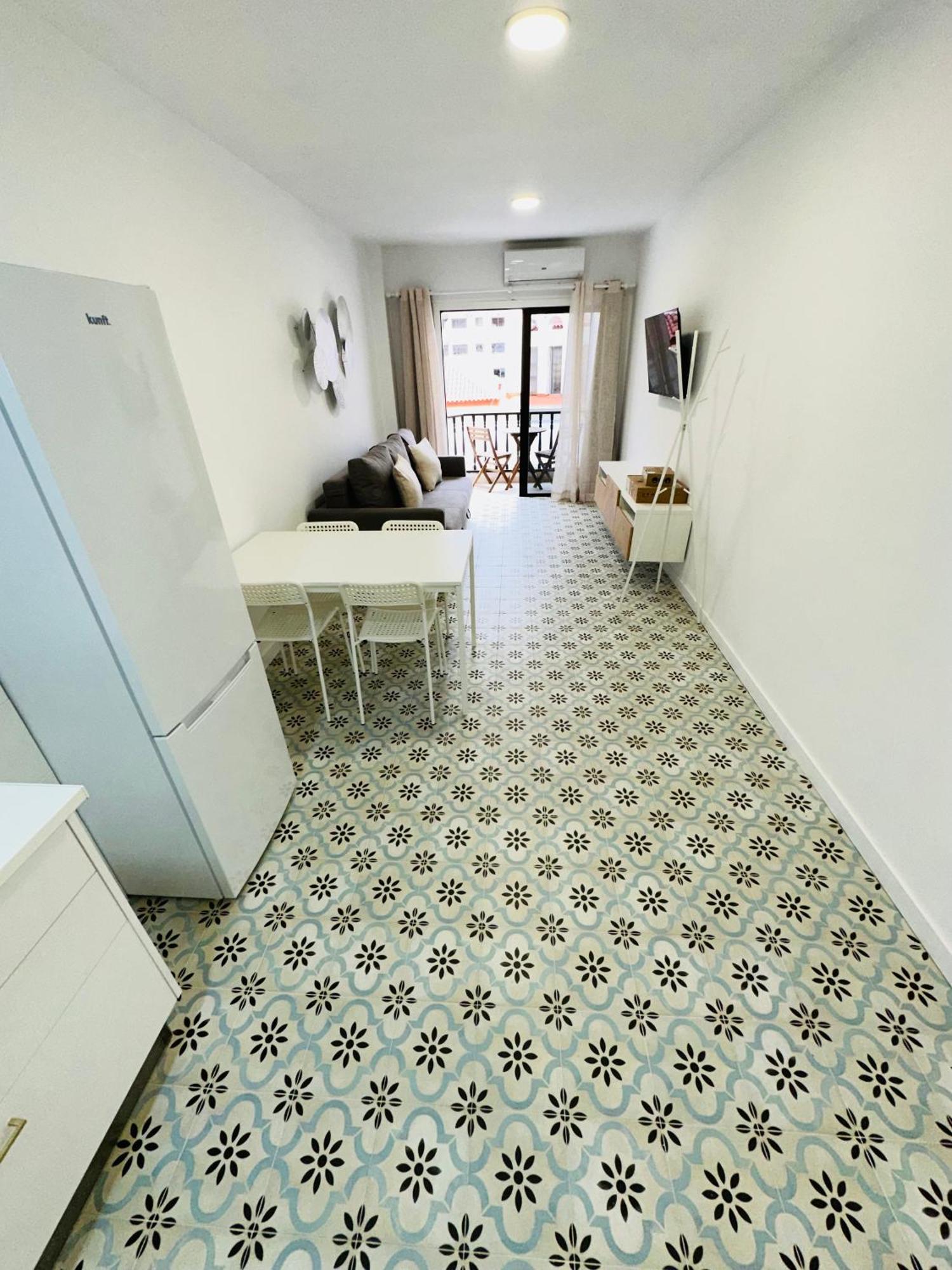 Central Flat Los Cristianos Square Guincho  Bagian luar foto